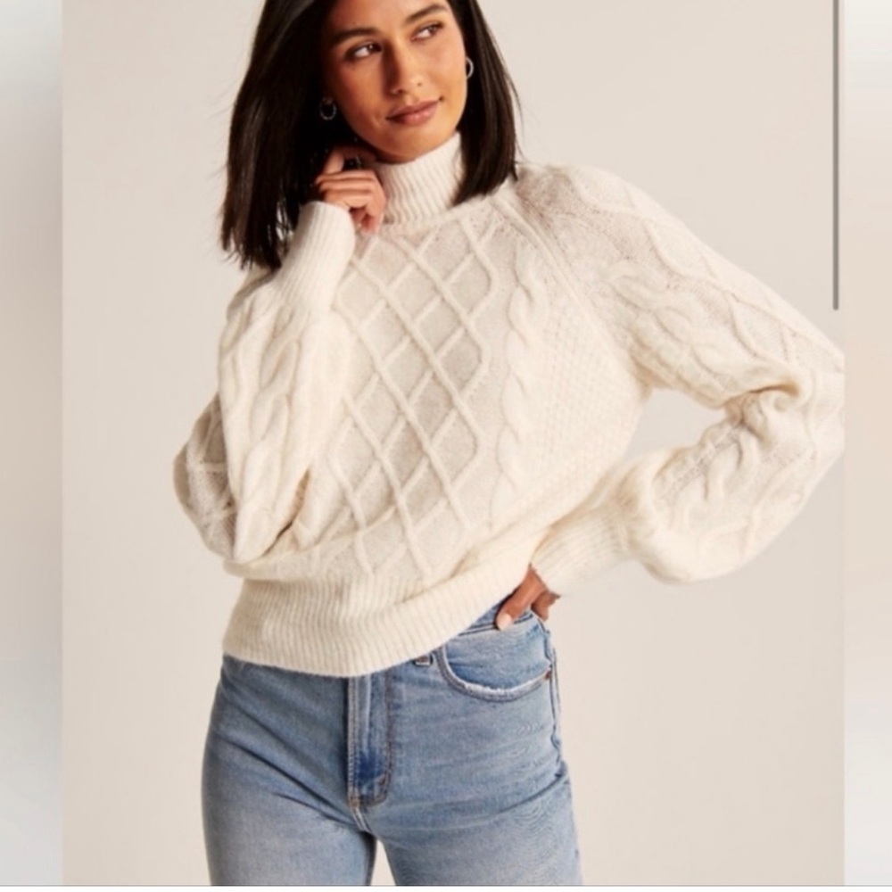 🤍 Abercrombie &‎ Fitch Cable Knit Turtleneck Sweater White Ivory Small 🤍